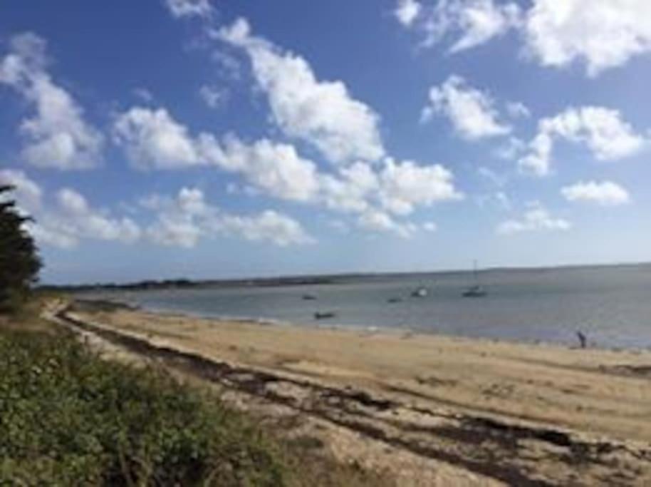Meuble Sur L'Ile De Tascon A 300 M De La Plage Saint-Armel Bagian luar foto